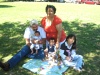 Juan Ballesteros con sus hijos de fiesta en San Jose, Ca.
