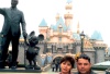 Jorge E. Huereca, Jorge E. Huereca Jr., Naimalucia Huereca, Briana Huereca y Rocío González de Huereca, de vacaciones en Disney World.