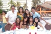 Diana Adame en Ixtapa con amigos