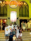 La familia en el Jarro Cafe en Cancún. Familia Peréz y Ordaz. Besos Visiten Cancún hermoso y precioso. Bye.