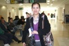 13022009 Diana Ramírez momentos antes de viajar con destino al Distrito Federal.