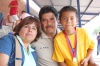 15022009 Sonia y Juan Raúl Ibarra con su hijo Raúl Iván durante las miniolimpiadas del Instituto Francés de La Laguna