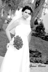 Srita. Ana Daniela Adame Márquez, el día de su matrimonio con el Sr. Esiquio Heriberto Romero Orona.

Estudio Gustavo Borroel.