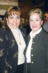 Carmen de Leal y Jossie Leal de Barraza.