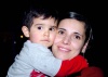 20022009 El pequeño Pablo feliz con su abuelita Amalia Bermejo.