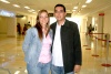27022009 Ernesto y Adriana García viajaron a la Ciudad de México.