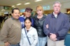 03032009 De regreso. Leticia A., Brenda y Armando Valderrábano, retornaron a Pachuca, los despiden Óscar  y Carmen.