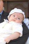 08032009 A los cuatro meses de edad el bebé Carlos Eduardo Silos Calderón recibió las aguas bautismales.