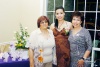 14032009 La futura novia junto a las anfitrionas de su fiesta prenupcial, Nancy Fernández Santillán e Irma Cuéllar Gutiérrez.