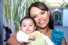 23032009 María Elena de Hernández con su hijita Paulina Hernández.