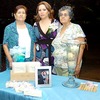 25032009 Danae Goytia Sierra con las organizadoras de su fiesta prenupcial: Graciela Molina y Graciela de Goytia.