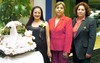 25032009 Juliana en la compañía de María del Socorro Hernández y Juliana Villarreal.