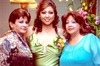 25032009 Nancy Alvarado en su despedida de soltera junto a Consuelo Reyes y su mamá Guadalupe Beltrán.