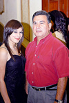 29032009 Luis Celis acompañado de su novia Paloma del Río.