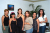 30032009 Luly de Garza, Aída Mansur, Tanya Mansur, Renata Garza, Claudia Rueda y Ale Martínez, en reciente festejo.