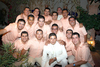 02042009 Amistades del novio llegaron vestidos en tono rosa a petición de los nuevos contrayentes. EL SIGLO DE TORREON / JAIME DE LARA