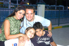 06042009 Lorena Samaniego de Corral y Juan José Corral con sus hijos Miranda y Alan Corral.