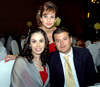 08042009 Karina de Atilano, Alejandra de Muñoz e Hiram Rodríguez.
