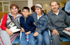 11042009 Familias Gallegos y Martín llegaron de la Ciudad de México y fueron recibidos por las familias Márquez Gallegos y Gómez.