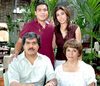09042009 En familia.  Raúl Martínez, Lourdes de Martínez, Raúl Martínez y Mayela de Martínez.