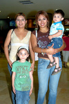 12042009 Alejandra, Mary, Emy y Chuy Rosales.