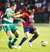 El juego terminó con una bronca entre jugadores de ambos equipos, principalmente de Santos Laguna que sólo así pudo expiar la impotencia de quedar fuera de la justa de la zona.