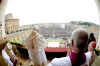El Papa hizo una mención especial a las víctimas del sismo que azotó al centro de Italia y dijo elevar sus oraciones para el eterno descanso de quienes perdieron la vida y la pronta recuperación de los heridos.