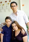 12052009 Esteban Torres, Pablo Torres y Emmy Romero.