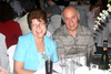 10052009 Sisi Ceniceros y Carlos Mora, asistieron a la cena de aniversario.