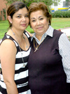 14052009 Doña Martha de González con su hija Susana de Aguirre. EL SIGLO DE TORREÓN / ÉRICK SOTOMAYOR