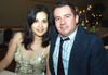 21052009 INVITADOS. Karla y Néstor Jaramillo, asistieron al banquete de bodas de Carlos y Karina.
