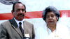 26052009 Profesores Isidro García Vázquez y Marianela Guardado Ortiz, cumplieron 50 años de servicio.