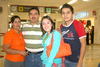 29052009 Bath Saida Lozano fue despedida al emprender su viaje a la Ciudad de México, por sus papás Dalila Castillo y Gerardo Lozano, así como por Jorge Quintero.