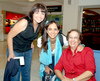 03062009 Viajeras. Cynthia Rodríguez y Maggida Nahle, viajaron a Madrid, las despidió María Eva Nahle.