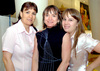 17062009 Adriana y Valentina Rodal Guichoux junto a Paola Saldaña.