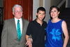 22062009 Ricardo y Lupita de Wong acompañados de su hijo Ricardo.