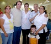 23062009 Ricardo García se fue con destino a Hermosillo y fue despedido por su esposa Lis Muñiz.