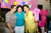 28062009 Doble festejo. Rita María Iglesias Luna acompañada de su mamá Rita Luna de Iglesias y de su tía Esperanza Luna de Arreola.