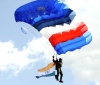 Oficiales, suboficiales y soldados del Ejército de Tierra, la Marina y el Ejército del Aire de India abrieron la ceremonia más tradicional de la fiesta nacional francesa.