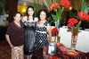 20072009 Mary Carmen Sotelo de Sandoval festejó su cumpleaños acompañada de sus hijas Cecilia, Carmen y Lucy.