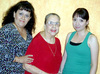 29072009 Vicky de Díaz, Ana Borroel y Rosa María Albarrán, fueron festejadas en su cumpleaños por el Grupo Alegría.