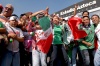 Al estadio, ya han llegado fieles creyentes al Tricolor, de Irapuato, Puebla, Guadalajara, de Mérida, de Monterrey, de casi todas las principales ciudades del país.