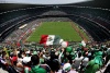 La afición salió contenta del Azteca para ir a celebrar al Ángel de la Independencia.