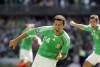 Miguel Sabah anotó a los 82 minutos y México derrotó 2-1 a Estados Unidos para rescatar tres puntos vitales en las eliminatorias de la CONCACAF rumbo al mundial de Sudáfrica.