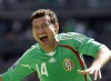 El Estadio Azteca se convirtió en una extensión del manicomio, aquello fue la locura por una explosión de júbilo entre jugadores, banca y tribuna, para que en los minutos siguientes se escuchara el '­México, México, México!'.