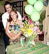 06082009 Fidel Enrique DelgadoHernández y Blanca Azucena Jiménez Domínguez,
disfrutando de su fiesta de despedida de solteros.