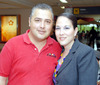 12082009 Carlos Correa y Evelina Gendrop, viajaron a México
