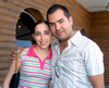 27082009 Coco Hernández Retana y Graciano Martínez Borrego, captados en reciente festejo familiar.