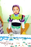 30082009 Diego Emiliano Pérez Lucero fue festejado al cumplir tres años de vida con alegre piñata.