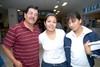 02092009 Hermosillo. Tina de Villa y José Antonio Villa, viajan por cuestiones de trabajo.
